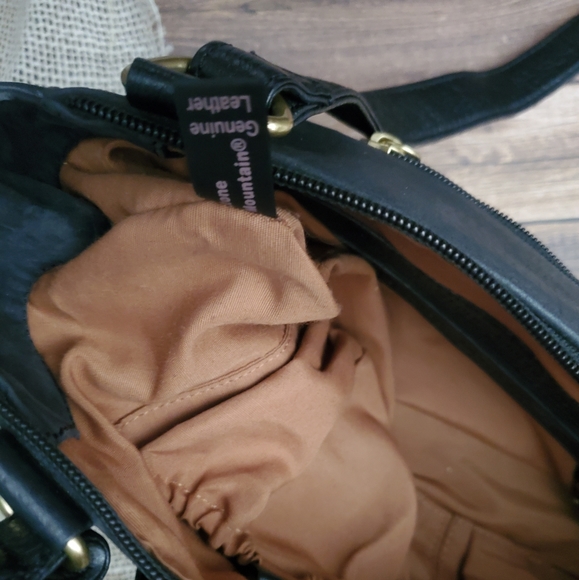 Stone Mountain black Genuine Leather satchel - Picture 6 of 7